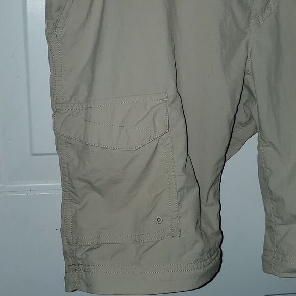 Columbia Omni Shade Hiking Shorts 8 - Picture 2 of 8